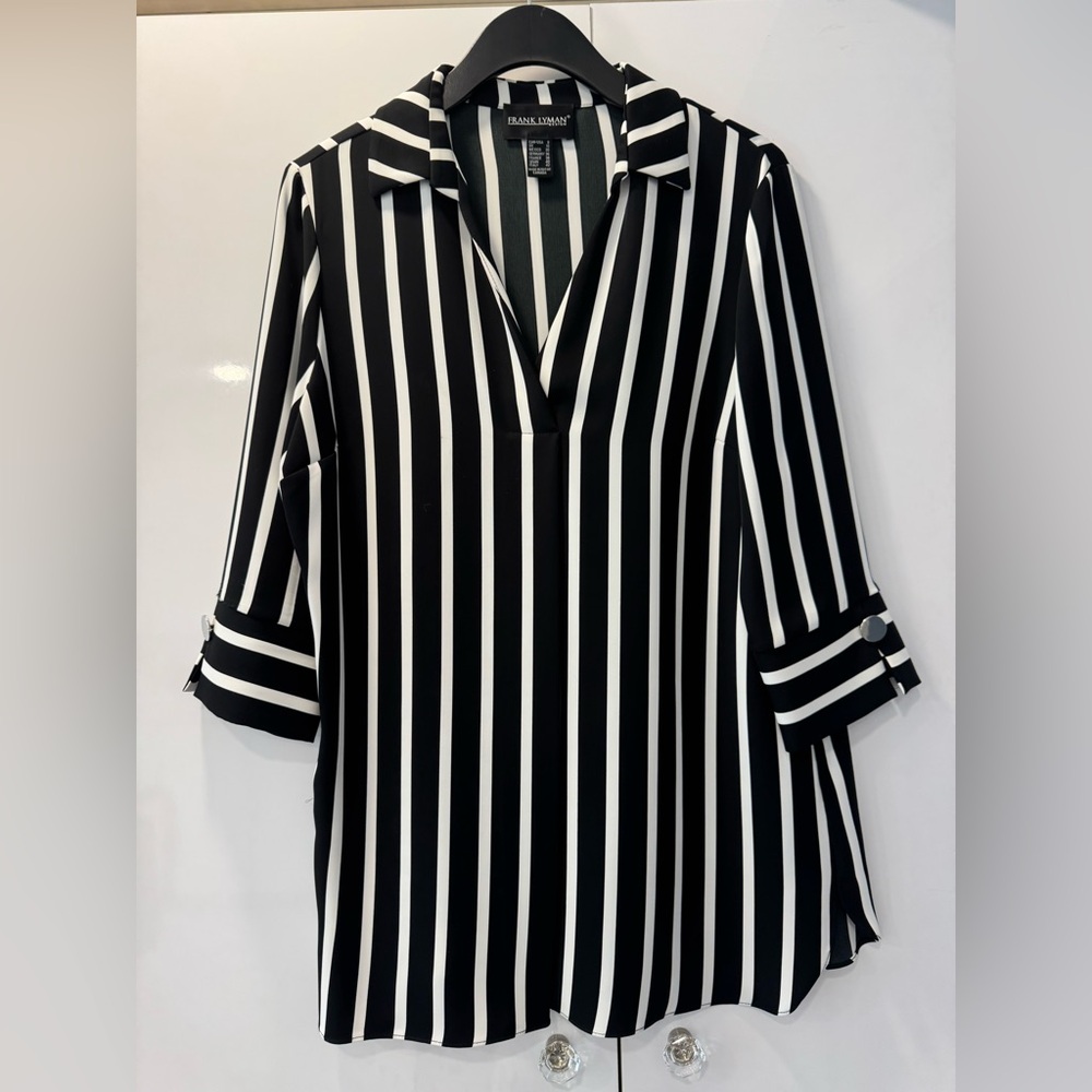 Frank Lyman designs tunic black/ white stripe blouse!